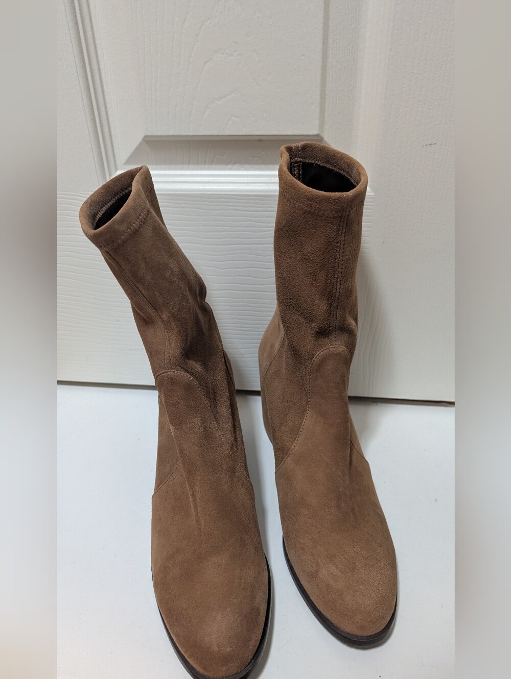 Stuart Weitzman suede sock Short booties Khaki Brown Size 8.5 - Picture 4 of 7